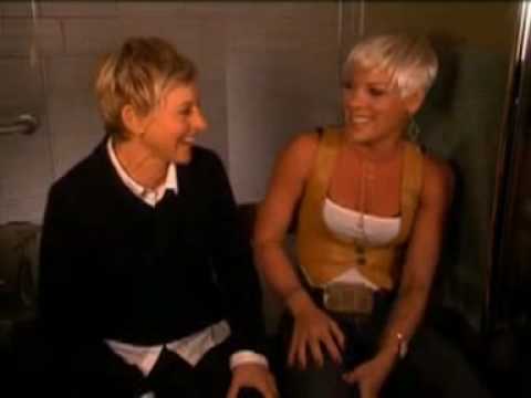 Profilový obrázek - Pink & Ellen singing So What (Ellen's Bathroom concert series)