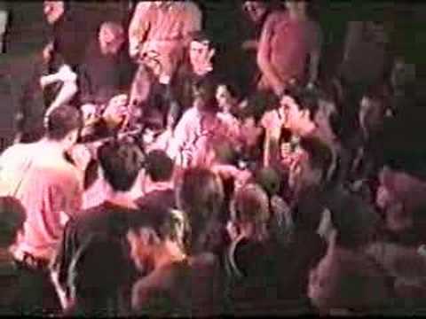 Profilový obrázek - Poison the Well - Full Live Set @ CBGBs (Early Performance)