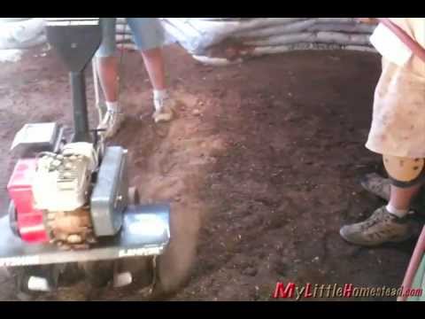 Profilový obrázek - Radiant Heat Floor Part 1: Homemade Soil Cement Subfloor for Earthbag/Superadobe House