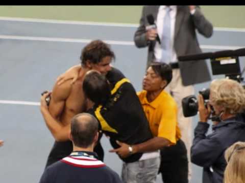 Profilový obrázek - Rafa Nadal kissed by a fan 