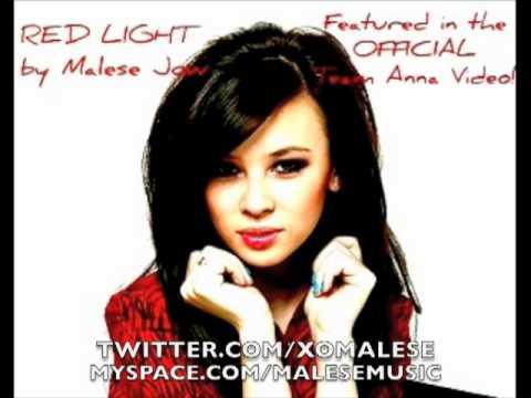 Profilový obrázek - RED LIGHT - Malese Jow