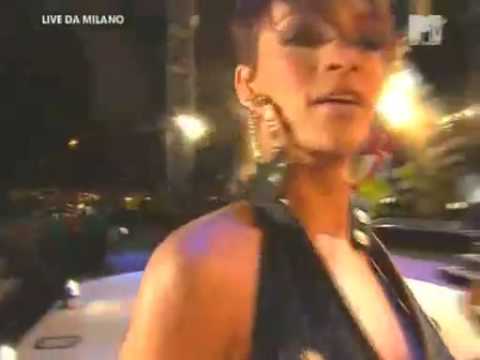 Profilový obrázek - Rihanna Live in Milan Part 1,
