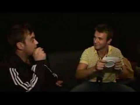 Profilový obrázek - Robbie Williams and Jonny : a stupid game...