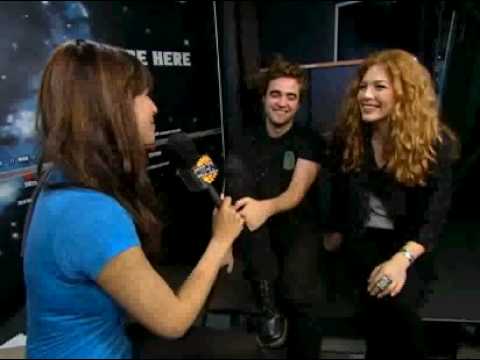 Profilový obrázek - Robert Pattinson and Rachelle Lefevre Interview with MuchMusic