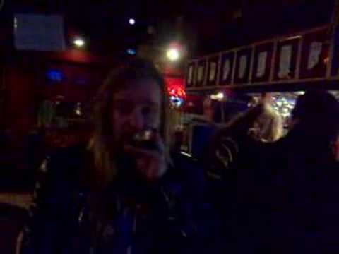 Profilový obrázek - Roope Latvala (Children Of Bodom) singing karaoke 23.11.2007