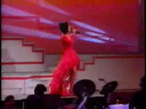 Profilový obrázek - Selena cantando Ya ves en el Tejano music awards 1992