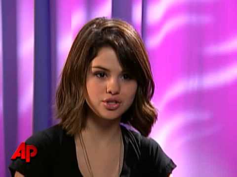 Profilový obrázek - Selena Gomez, BFF Demi Lovato in New TV Movie