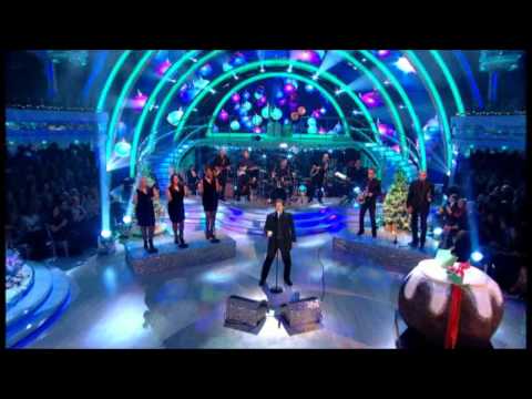 Profilový obrázek - Shakin' Stevens singing 'Merry Christmas Everyone' - Strictly Come Dancing Christmas Special 2011