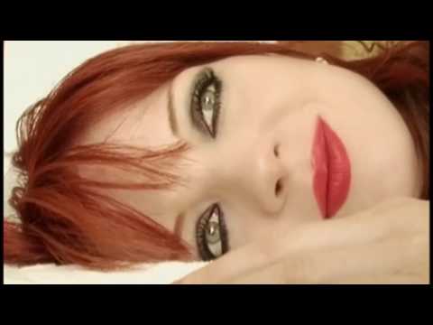 Profilový obrázek - Shirley Manson - In The Snow (Demo)