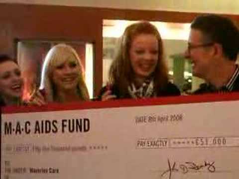 Profilový obrázek - Shirley Manson M-A-C AIDS/HIV Campaign