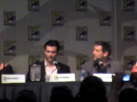Profilový obrázek - Smallville Comic Con 2009   Part 1 - Tom gets a standing ovation