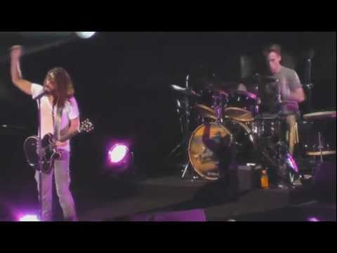 Profilový obrázek - Soundgarden - Hands All Over live 07/09/11 Jones Beach Wantagh, NY complete show [HD]