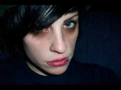 Profilový obrázek - Spinnerette's Brody Dalle & the Queens - Driving Song (live)
