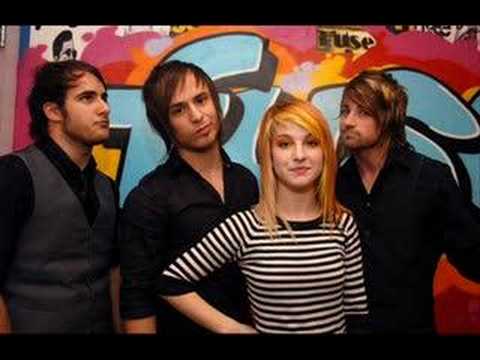 Profilový obrázek - stay away by paramore