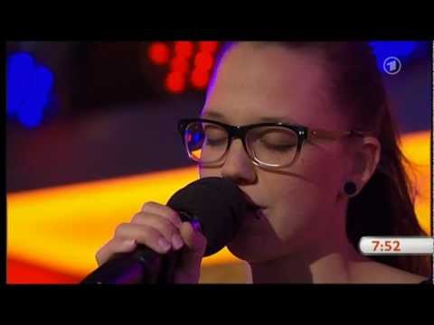 Profilový obrázek - Stefanie Heinzmann - Diggin' In The Dirt (Live Unplugged beim ARD Morgenmagazin)