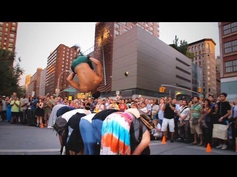 Profilový obrázek - Street Acrobats - Union Square, New York City