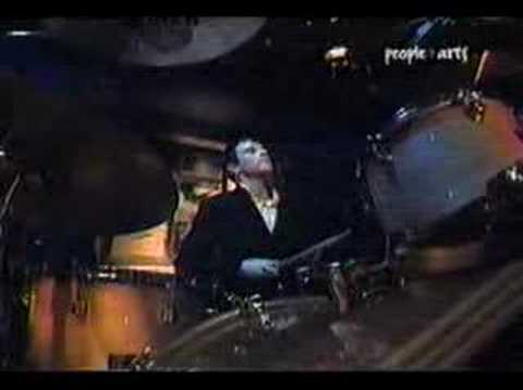 Profilový obrázek - Suede perform Heroine live on Jools Holland '94