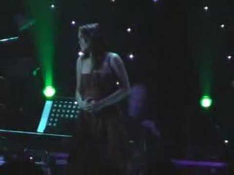 Profilový obrázek - Tarja Turunen - Oasis - Live In Moscow 02-12-2007