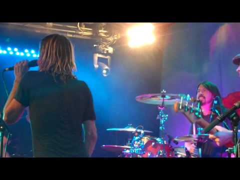 Profilový obrázek - Taylor Hawkins + The Coattail Riders (featuring Dave Grohl)
