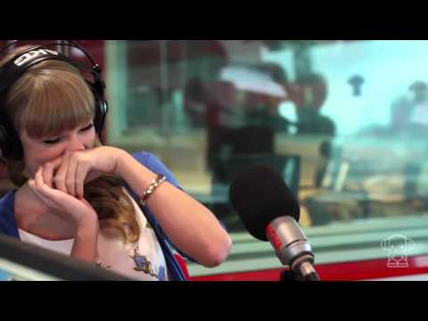 Profilový obrázek - Taylor Swift's hilarious reaction to Wippa singing "Love Story"