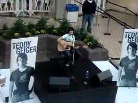 Profilový obrázek - Teddy Geiger Live- For You I Will (Confidence)