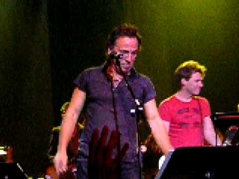 Profilový obrázek - Tenth Avenue Freeze Out - Jon Bon Jovi / Bruce Springsteen- Hope Concert 2008