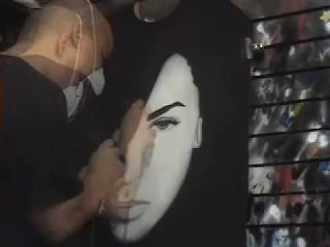 Profilový obrázek - The Ave. Airbrushing Aaliyah