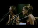 Profilový obrázek - The Corrs singing No Frontiers (Live MTV)