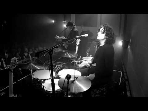Profilový obrázek - The Dead Weather - Blue Blood Blues (Live from Third Man Records)
