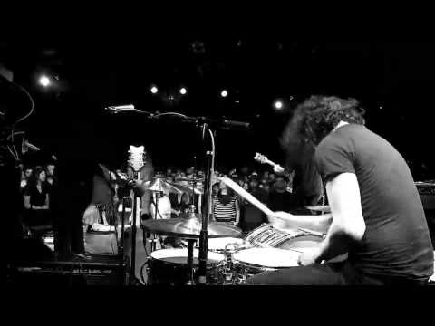 Profilový obrázek - The Dead Weather - Hang You From The Heavens