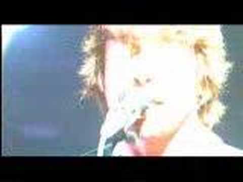 Profilový obrázek - The Deepest Blues Are Black- Foo Fighters Live (W heavy jam)