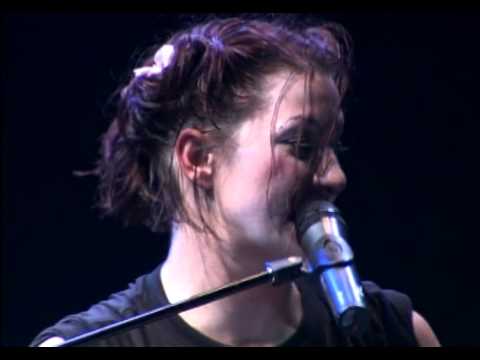 Profilový obrázek - The Dresden Dolls featuring Lene Lovich - Delilah (Live at the Roundhouse London 2006)