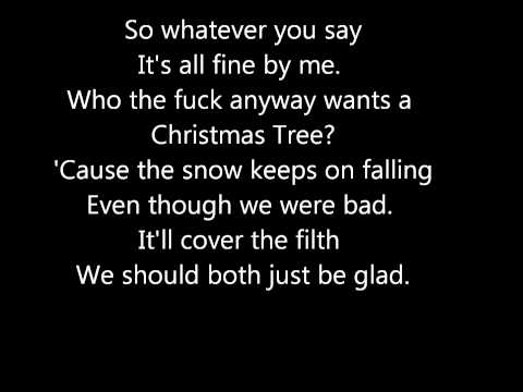 Profilový obrázek - The Hives & Cyndi Lauper - A Christmas Duel lyrics