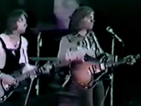 Profilový obrázek - The Hollies - Long Dark Road and Carrie-Anne, Live 1972