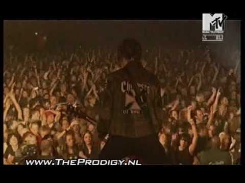 Profilový obrázek - The Prodigy - Their law (live in Amsterdam 2005)