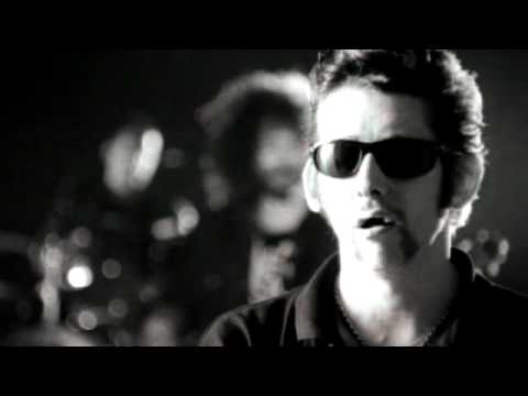 Profilový obrázek - The Song With No Name - Shane MacGowan and the Popes (complete video clip)