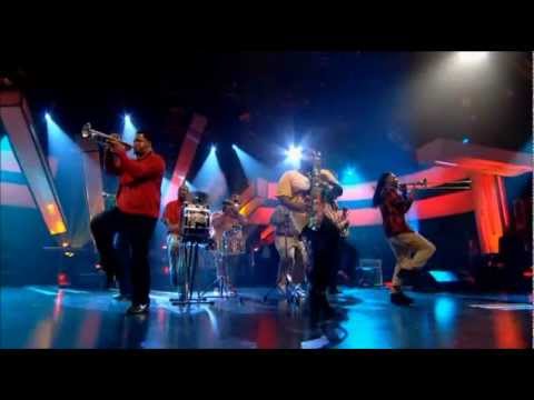 Profilový obrázek - The Soul Rebels Brass Band - Sweet Dreams Are Made of This (Later with Jools Holland)