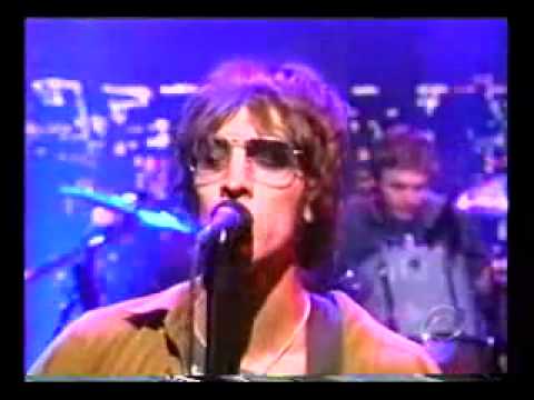 Profilový obrázek - The Verve - The Drugs Don't Work (Live on Letterman 1998, USA)