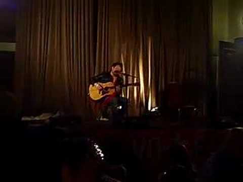 Profilový obrázek - Thom Yorke solo acoustic - Last Flowers Till the Hospital