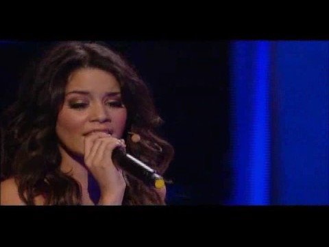 Profilový obrázek - Vanessa Hudgens - When There Was Me And You (HSM Concert)