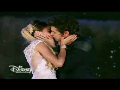 Profilový obrázek - Violetta 3 - Violetta y Leon cantan "Abrázame y verás" (Show) Capítulo 80 Final