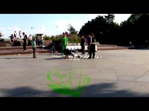 Profilový obrázek - Wessani - Normal day (breakdance video)