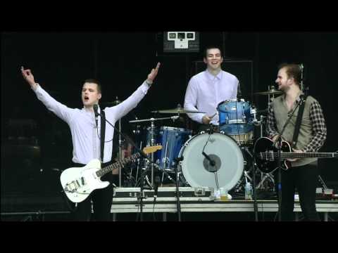 Profilový obrázek - White Lies - Death recorded live at Lollapalooza, August 5th, 2011