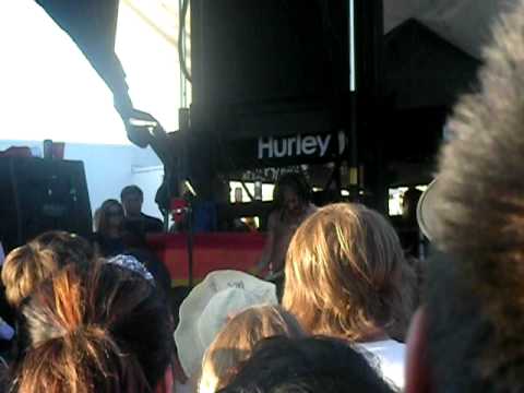 Profilový obrázek - Wil Francis singing Lori Meyers with NOFX live Vans Warped Tour 09 Hartford CT