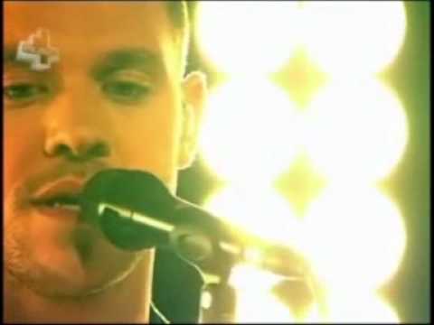 Profilový obrázek - Will Young - Leave Right Now (Live 2008)