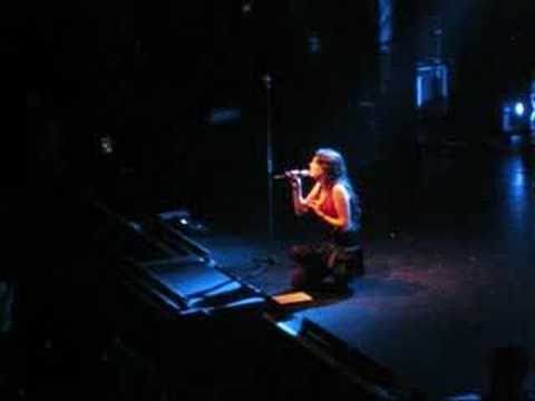 Profilový obrázek - Within Temptation - Forgiven (live)