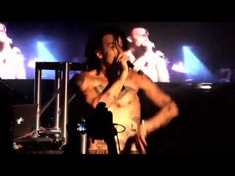 Profilový obrázek - Yelawolf-Pop The Trunk- LIVE- Travis Barker On Drums