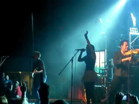 Profilový obrázek - Yellowcard - Only One featuring Cassadee Pope of Hey Monday