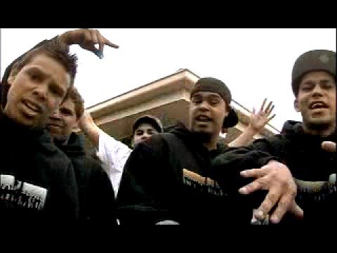 Profilový obrázek - Young Warriors Feat: OUTLAWZ -"For The People"